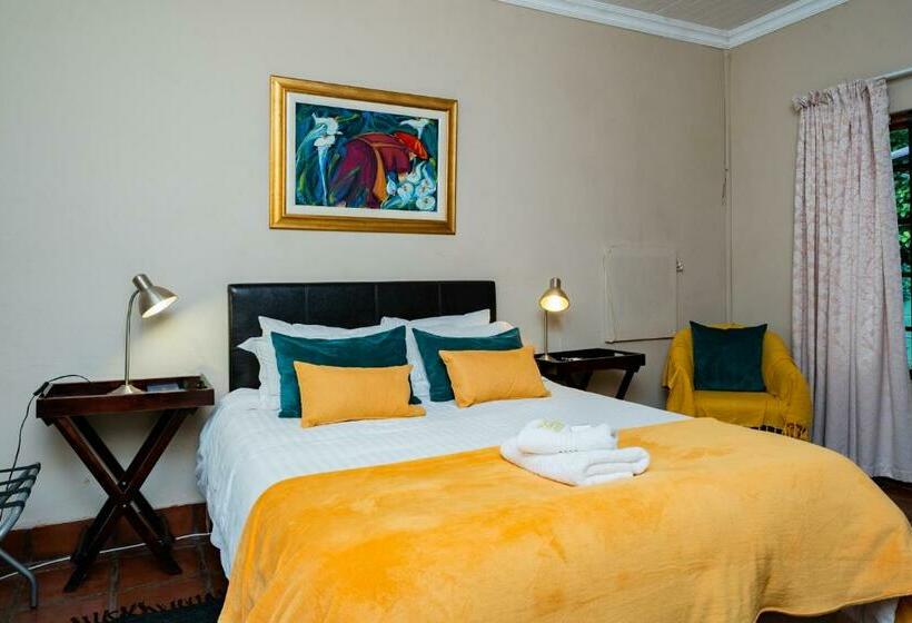 Номер Комфорт, Riverbank Lodge