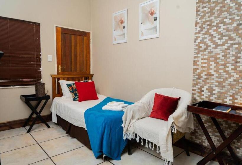 Номер Стандарт, Riverbank Lodge