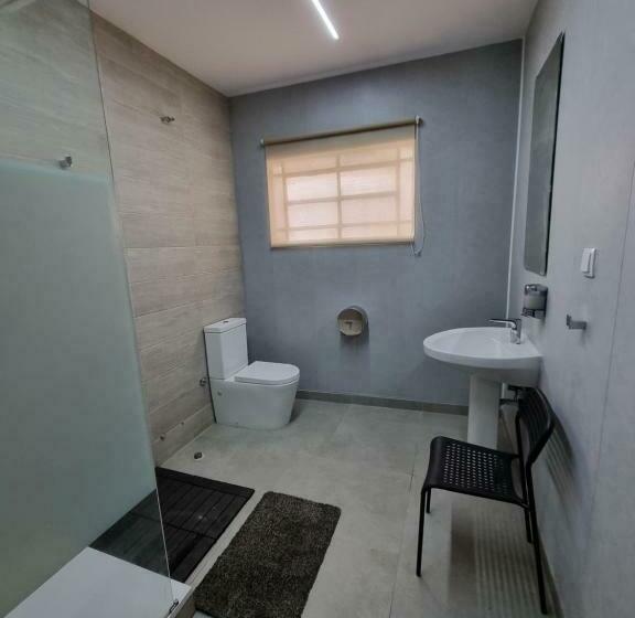 バス共有のスタンダードルーム, Hostel Da Estação