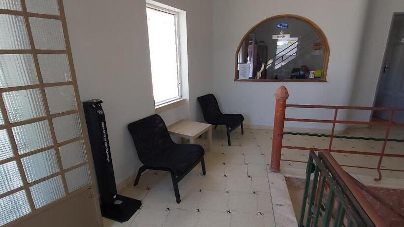 バス共有のスタンダードルーム, Hostel Da Estação