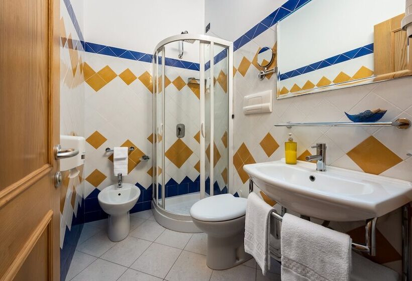 Suite Familiar, Ristorante Mediterraneo Faro