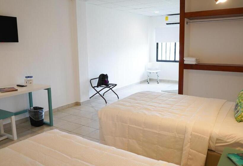 Chambre Standard Adaptée aux Personnes à Mobilité Réduite, & Suites Arges  Centro Chetumal