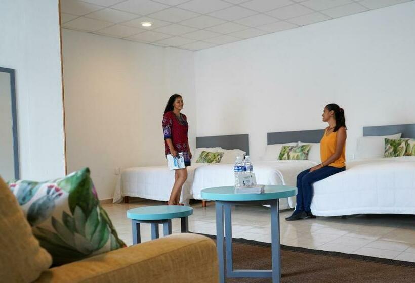 ファミリールーム, & Suites Arges  Centro Chetumal