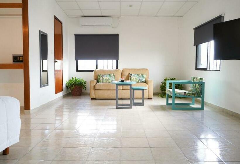 Suite, & Suites Arges  Centro Chetumal