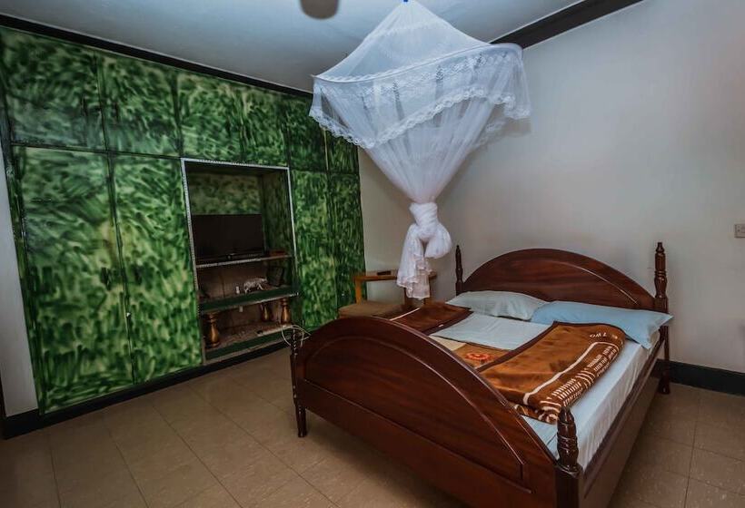 Standard Room, Ntinda Close Motel