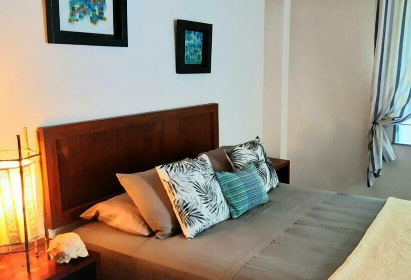 Номер Стандарт, Togo B&b Farallon
