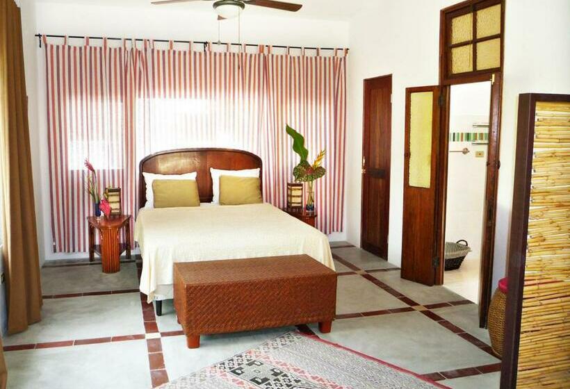 Люкс, Togo B&b Farallon