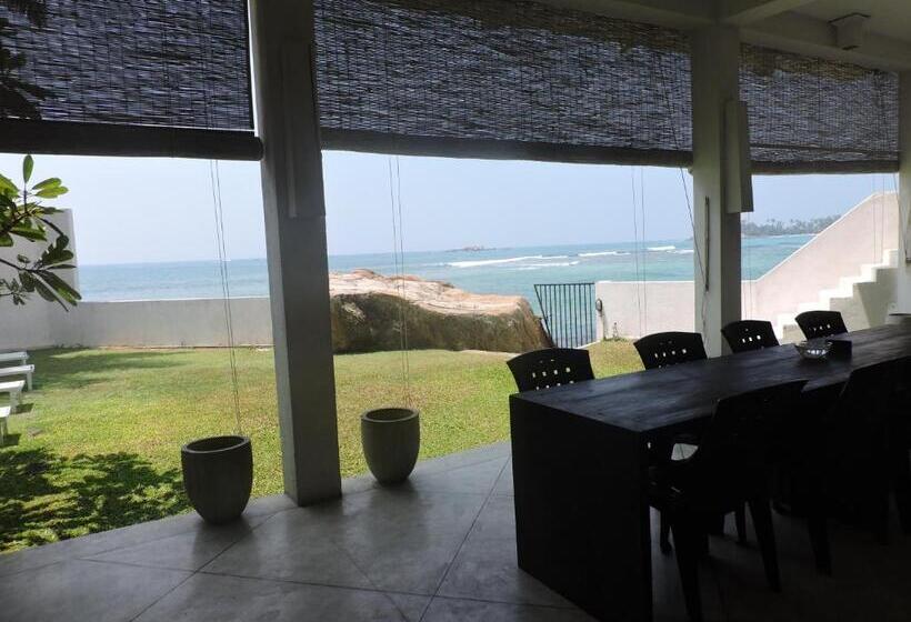 Вилла 1 Спальня Вид на Море, Galle Henna Beach House