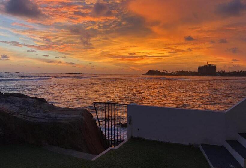 Вилла 1 Спальня Вид на Море, Galle Henna Beach House