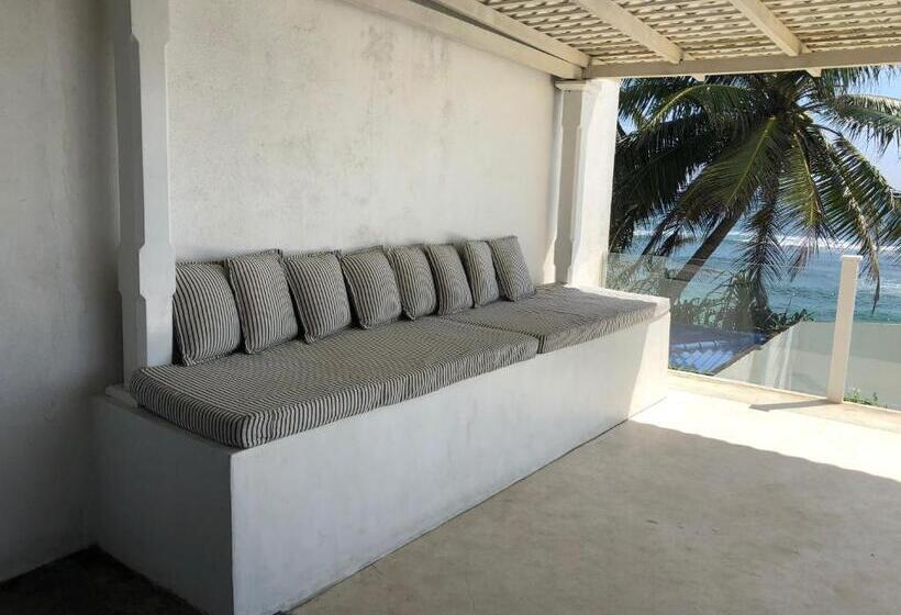 Вилла 1 Спальня Вид на Море, Galle Henna Beach House