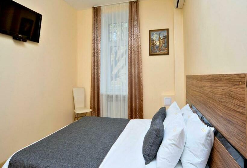 استودیوی استاندارد, Sunday Apart