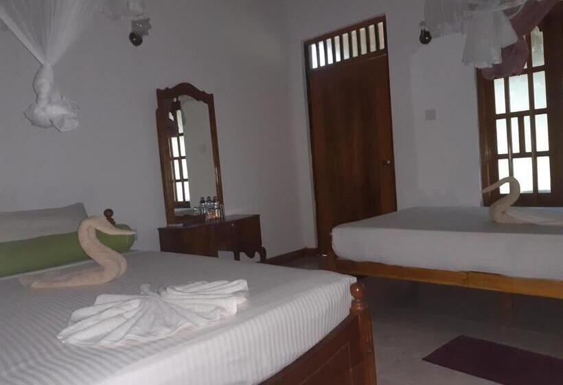 Номер Стандарт Трехместный, Banana Rest Sigiriya