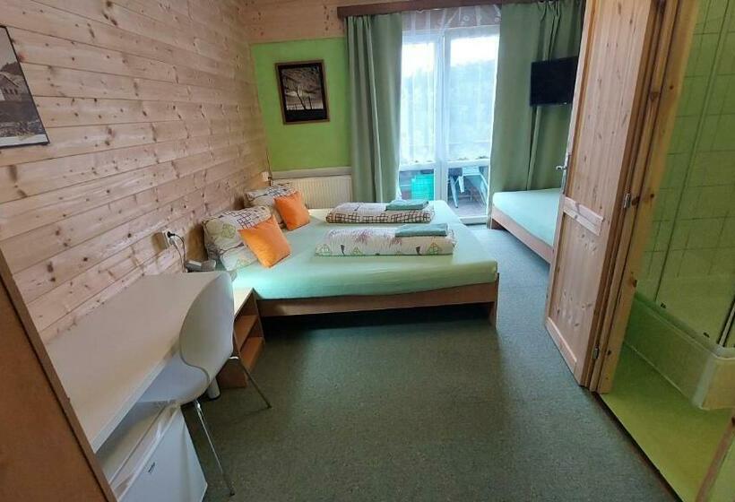 اتاق استاندارد با بالکن, Zátiší