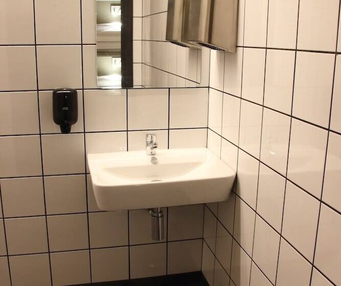 Семейный Номер, Poshtel Bilbao  Premium Hostel