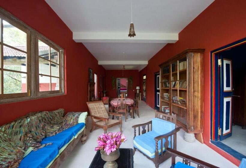 Апартаменты 3 Спальни, The Kandy Samadhicentre