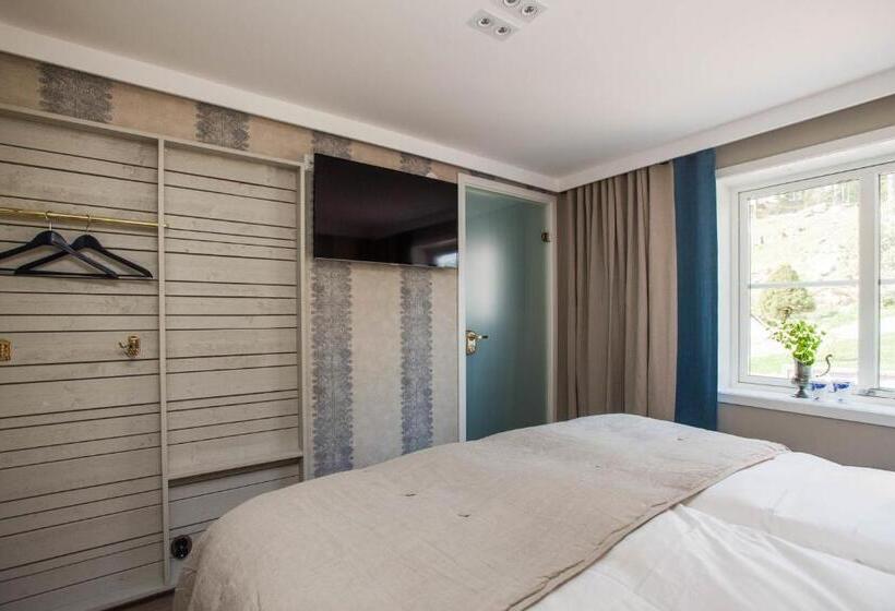 Номер Deluxe, Bauergården