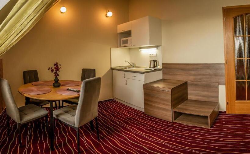 Семейные Апартаменты, Brixen