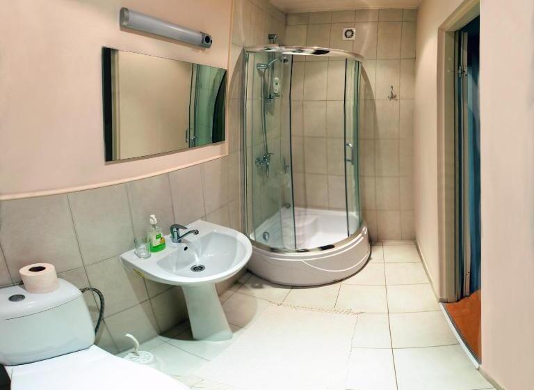 Habitación Triple Estándar Baño Exterior, Laisves 30