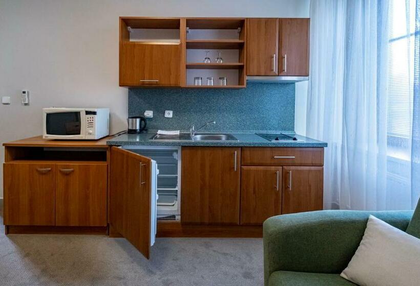Апартаменты 1 Спальня, Relax Hotel Stork