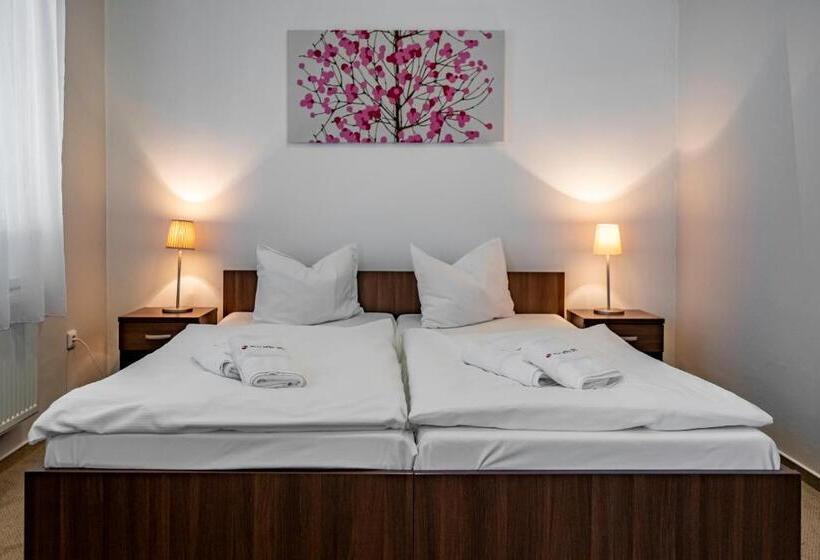 Студия Стандарт, Relax Hotel Stork