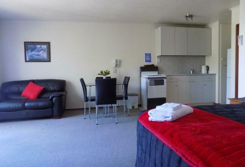 استودیوی استاندارد, Garden City Motel