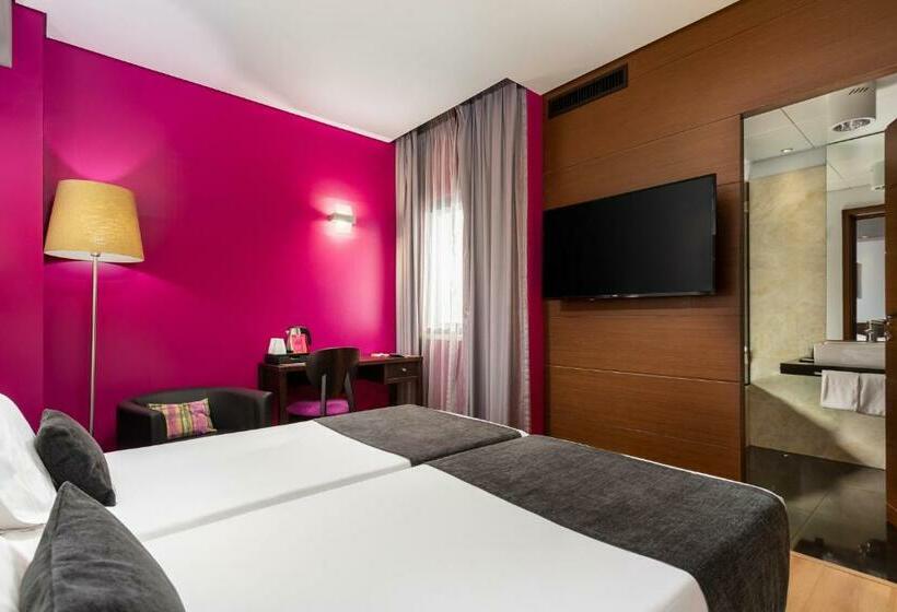 Habitación Estándar, Luena