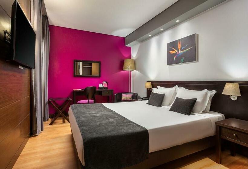 Habitación Estándar, Luena