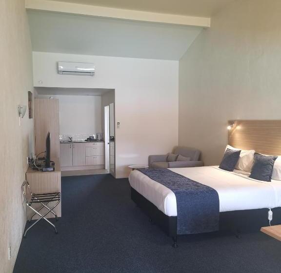 استودیو استاندارد با تخت کینگ, Captains Quarters Motor Inn