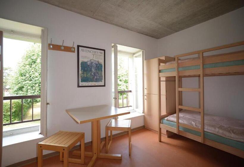 Номер Стандарт Совместная Ванная, Avenches Youth Hostel