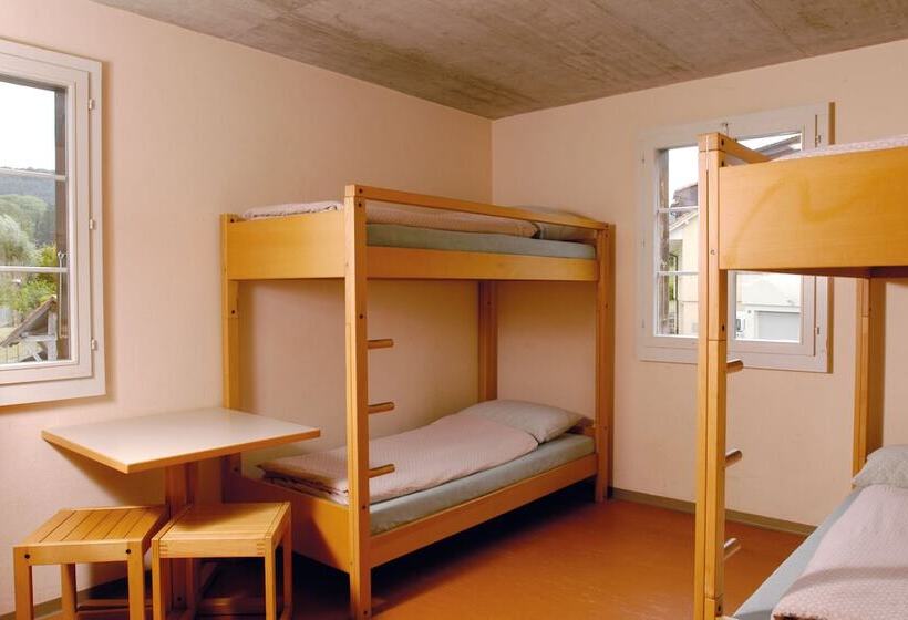 Номер Стандарт Совместная Ванная, Avenches Youth Hostel