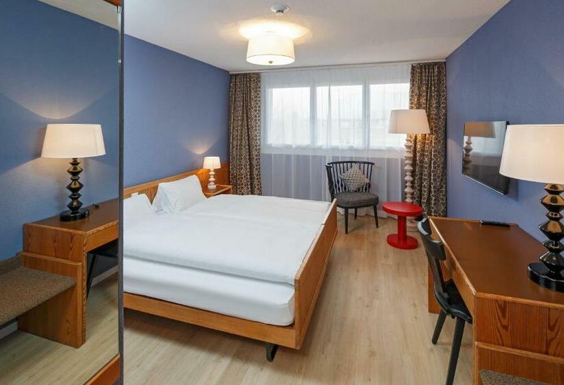 غرفة كومفورت, & Restaurant Chärnsmatt