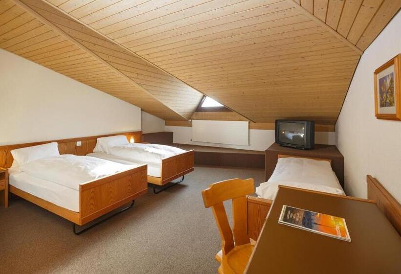 غرفة كلاسيكية رباعية, & Restaurant Chärnsmatt