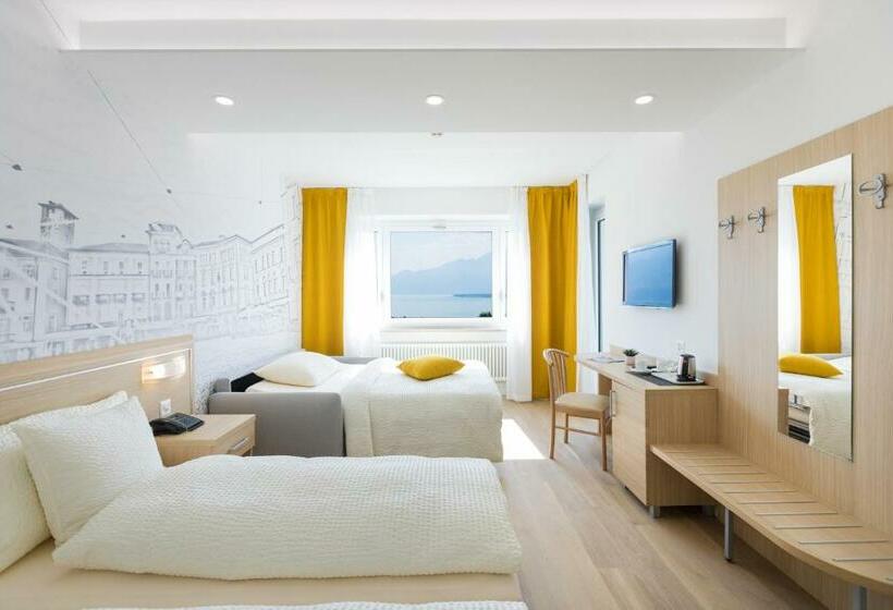 Номер Deluxe с Балконом, Village Campofelice