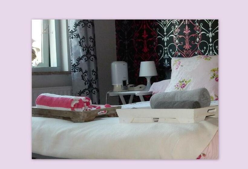 Семейный Номер, B&b Acacia