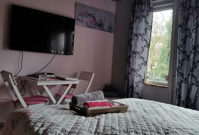 Семейный Номер, B&b Acacia