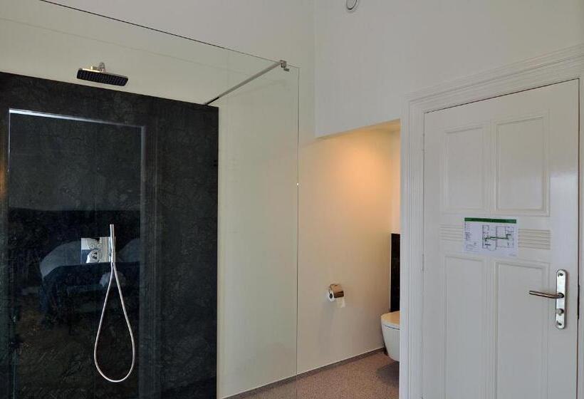 Номер Стандарт Вид на Сад, Boetiek Hotel Kampen