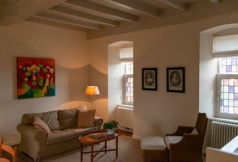 주니어 스위트, Kasteel Huis Bergh