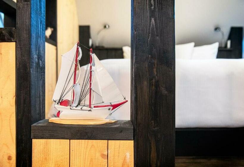 استودیوی استاندارد, Auberge Sous Les Arbres