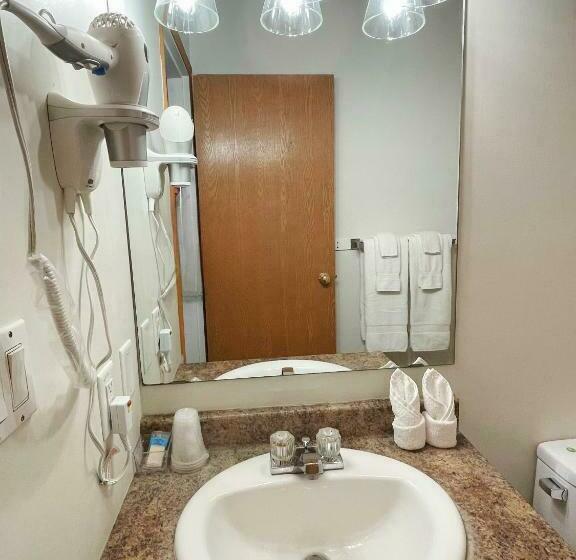 标准间, Bear S Claw Lodge