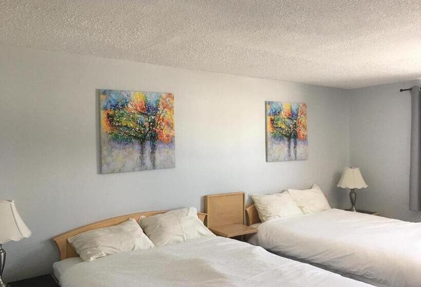 Номер Deluxe, Country Garden Inn
