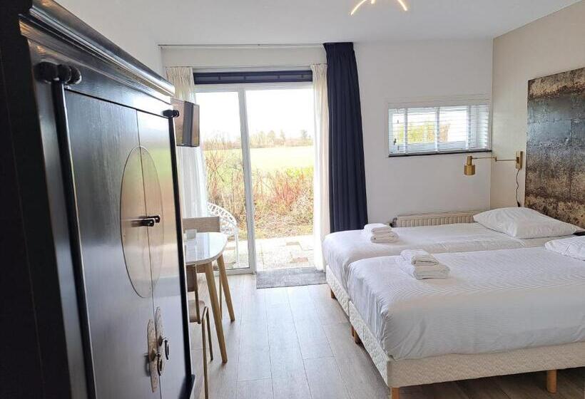Номер Стандарт с Балконом, Seehotel Oostkapelle