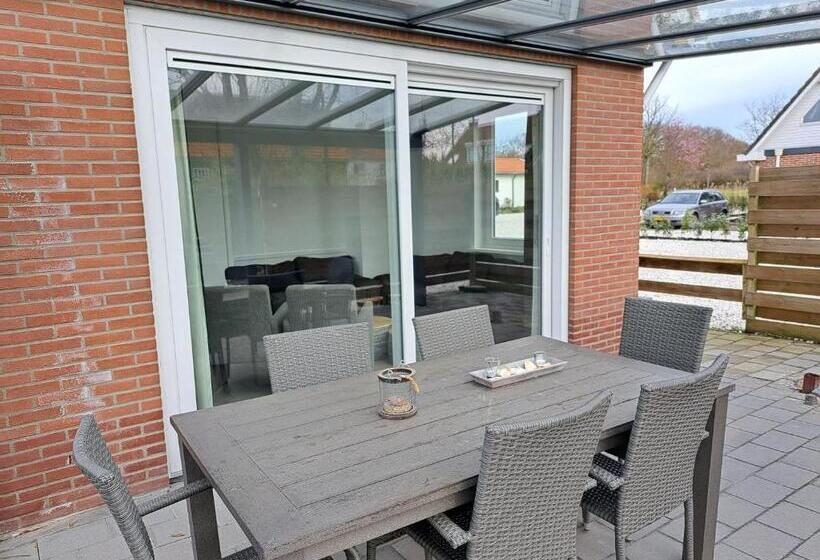 ３ベッドルームハウス, Seehotel Oostkapelle