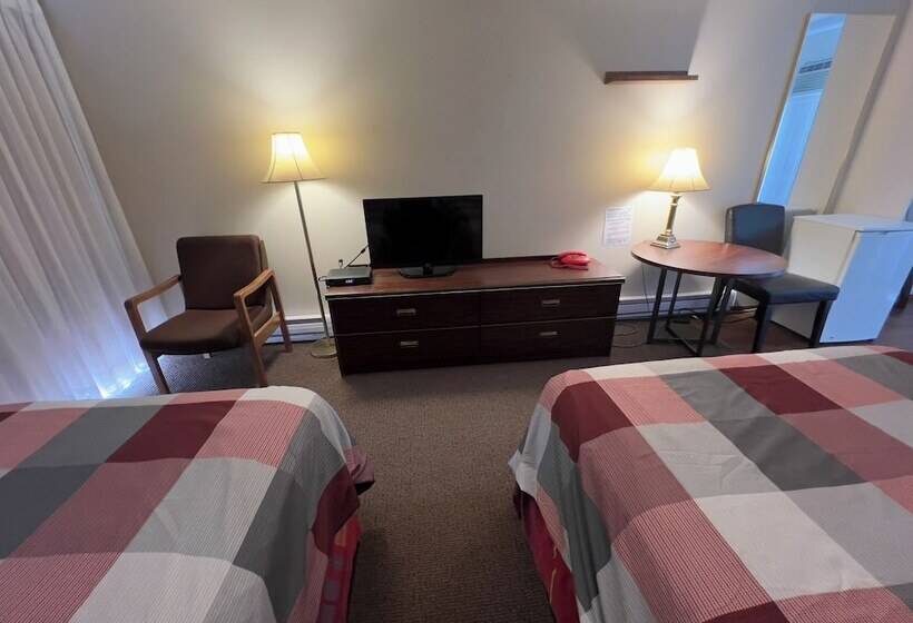 Номер Deluxe, Monashee Motel