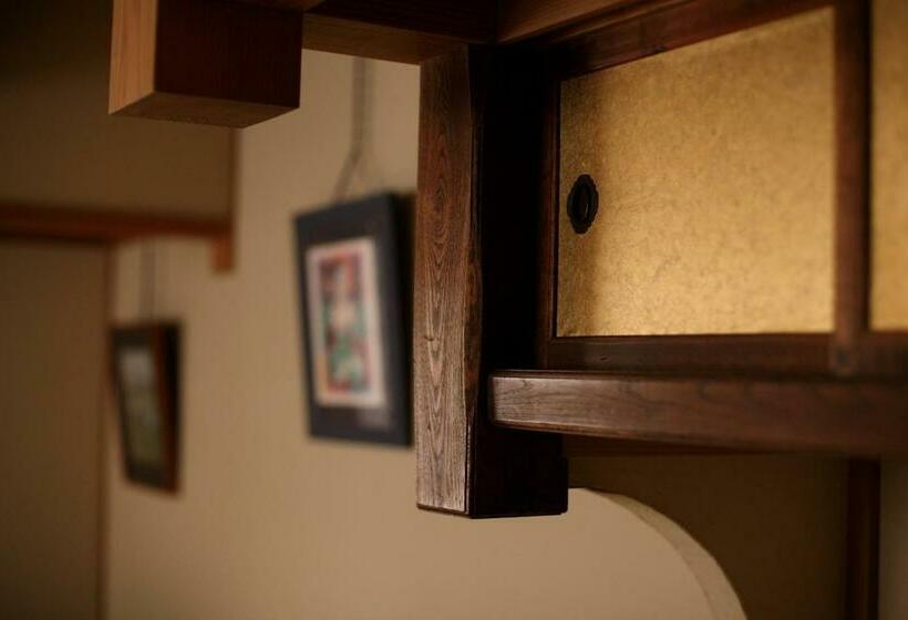 Номер Стандарт, Tsukasaya Ryokan