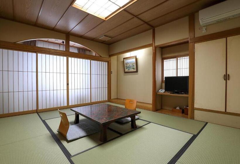 Номер Стандарт, Tsukasaya Ryokan
