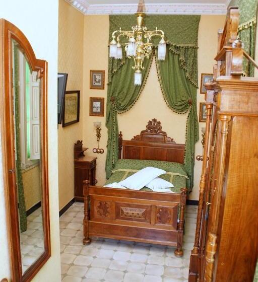 Номер Стандарт с Террасой, Sitges Royal Rooms