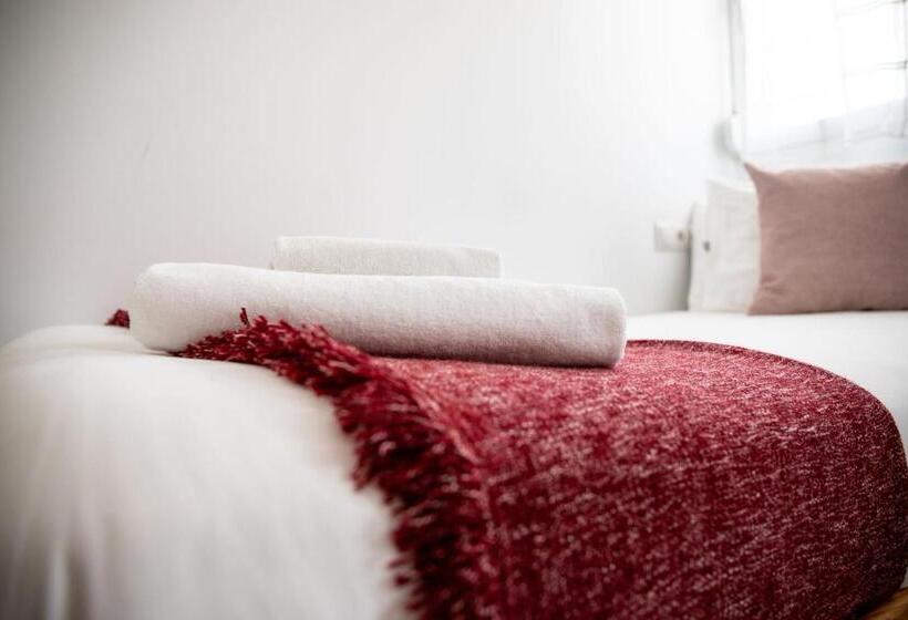 اتاق استاندارد یک نفره, Zalamera Bnb