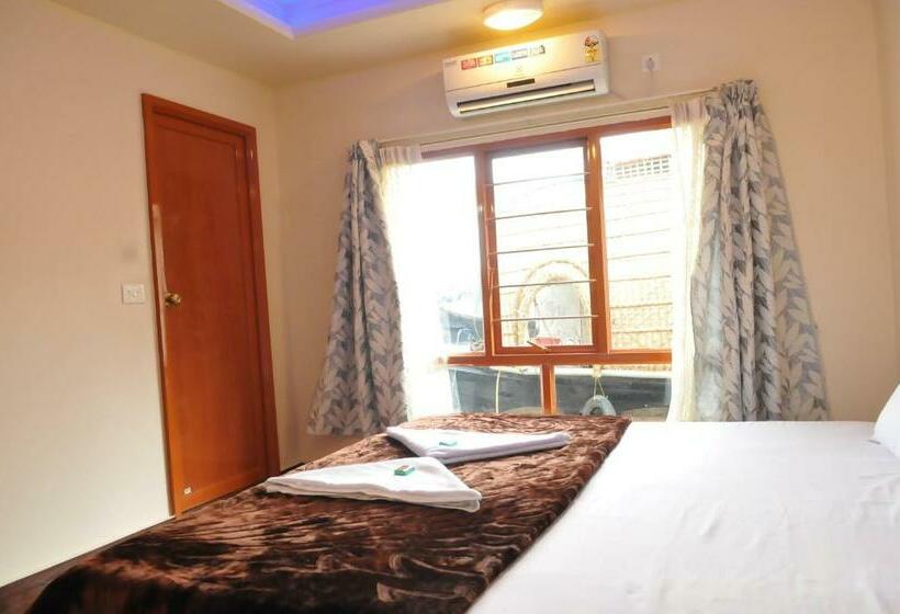 Номер Deluxe, Sreekrishna Houseboat   Vaccinated Staff