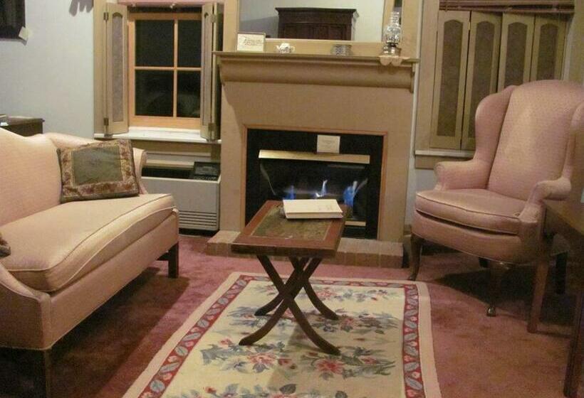 Президентский Люкс, Oak Valley Inn And Suites