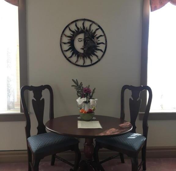 Люкс Повышенной Комфортности, Oak Valley Inn And Suites